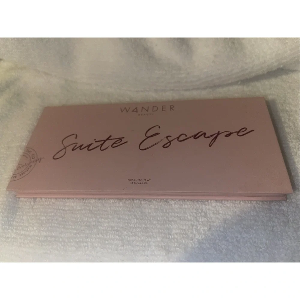 Wander‎ Beauty Suite Escape Eyeshadow Palette 10 Shades, 0.26oz Each - NWOB